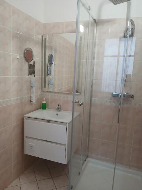 Soda Apartman Győr Exterior foto